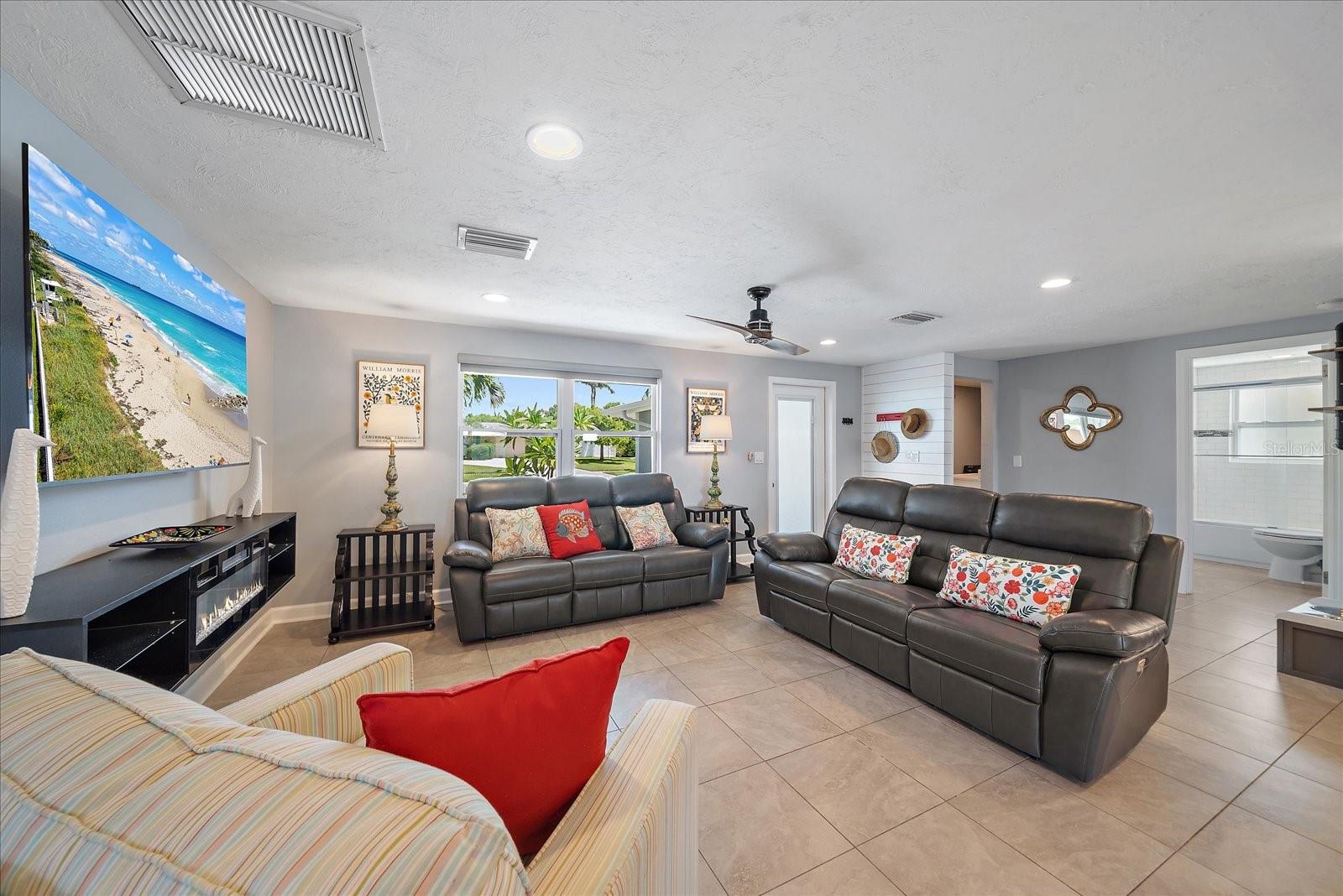 GULF GATE - Residential