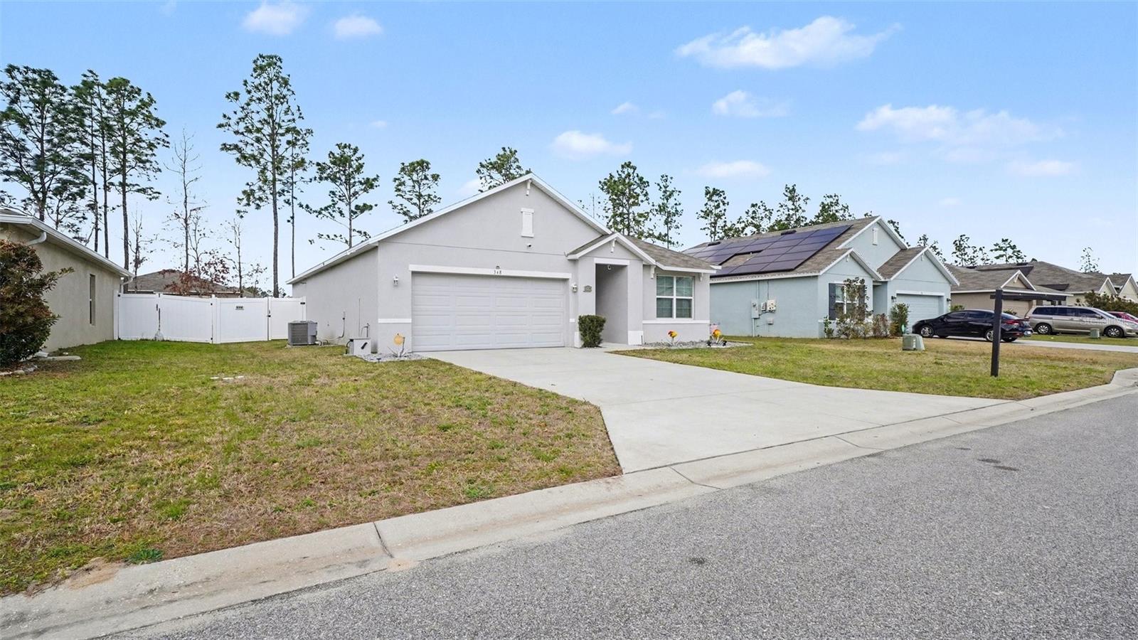 348 HICKORY COURSE RADIAL