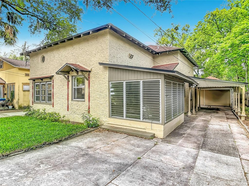 Photo of 224 S Salisbury Avenue, Deland, FL 32720 (MLS # O6400613)