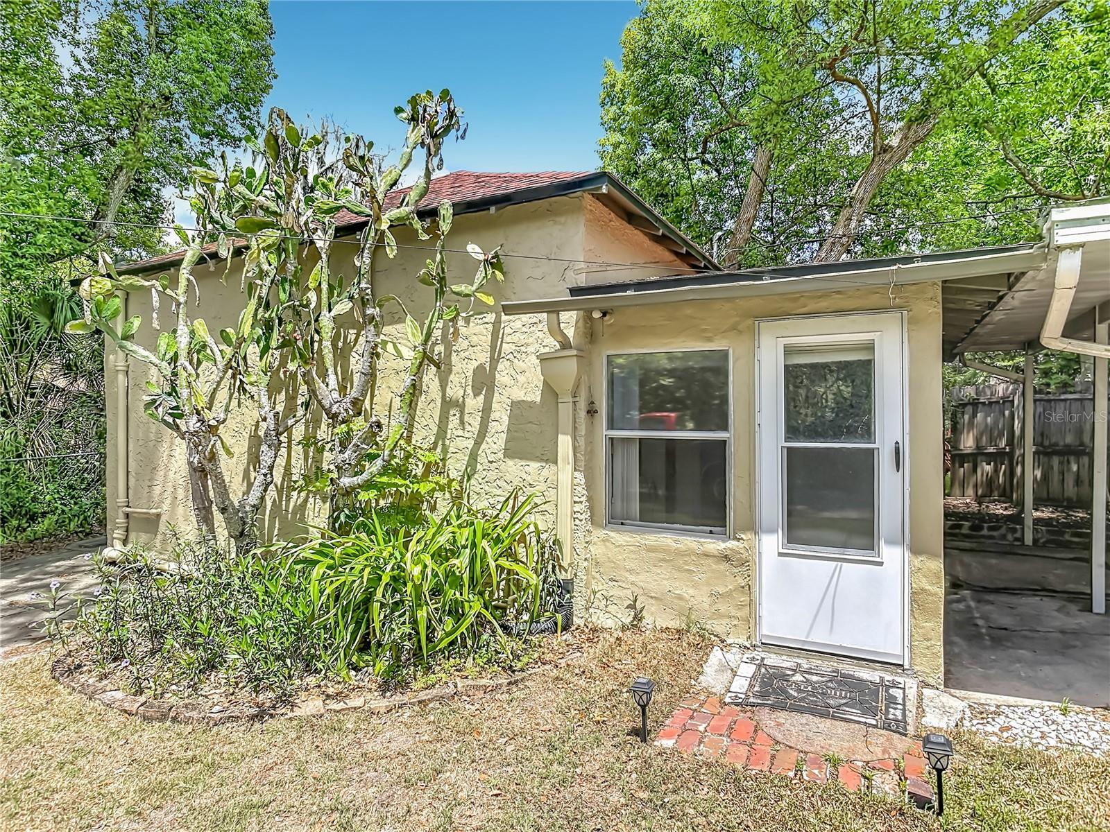 PARK PLACE IN MILLERS ADD DELAND - Residential