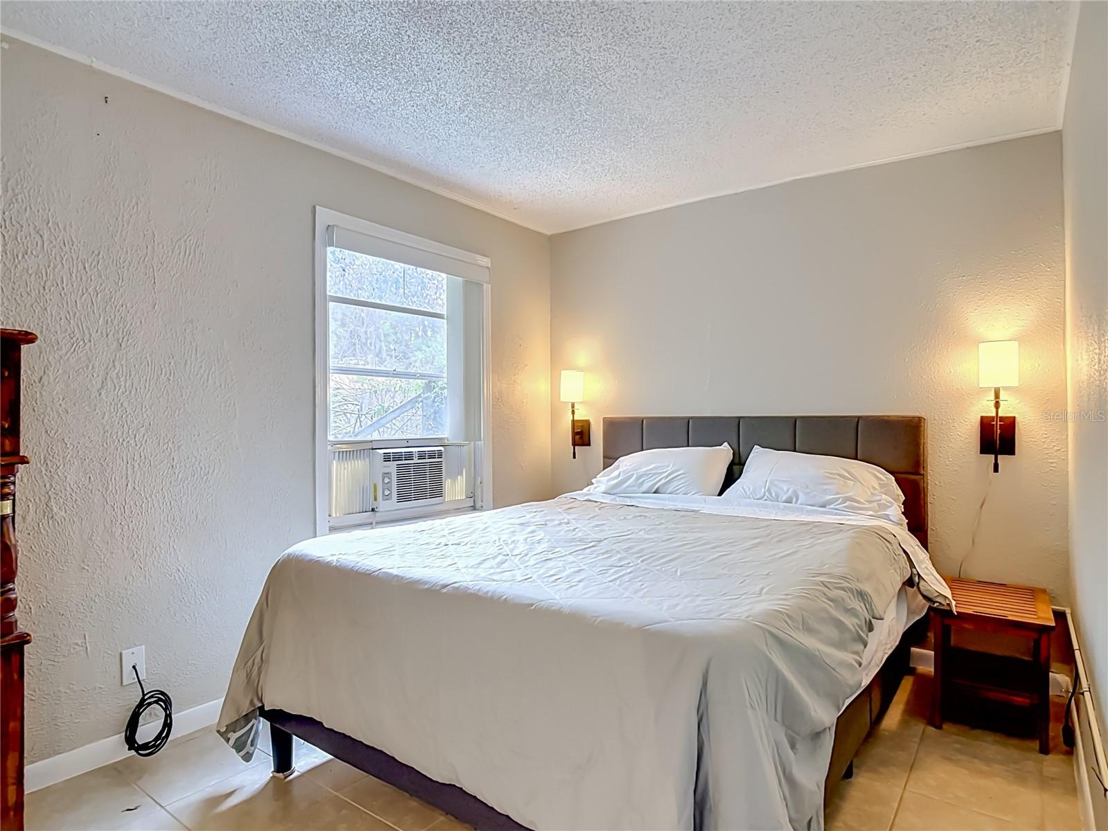 PARK PLACE IN MILLERS ADD DELAND - Residential