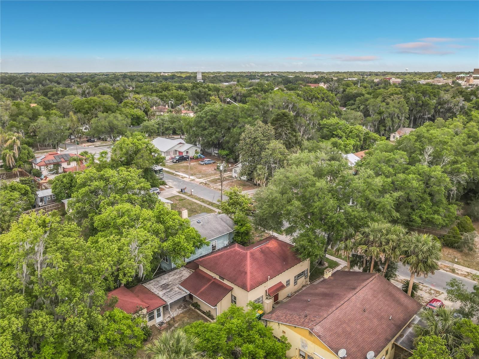 PARK PLACE IN MILLERS ADD DELAND - Residential