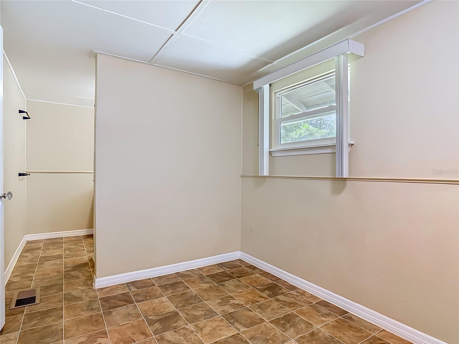 PARK PLACE IN MILLERS ADD DELAND - Residential