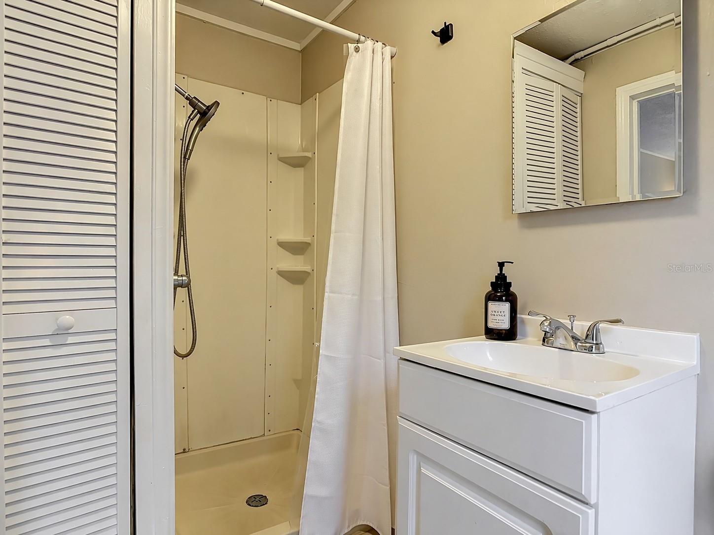 PARK PLACE IN MILLERS ADD DELAND - Residential