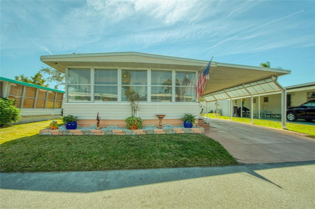 Photo of 18675 Us Highway 19 N #320, Clearwater, FL 33764 (MLS # TB8429042)