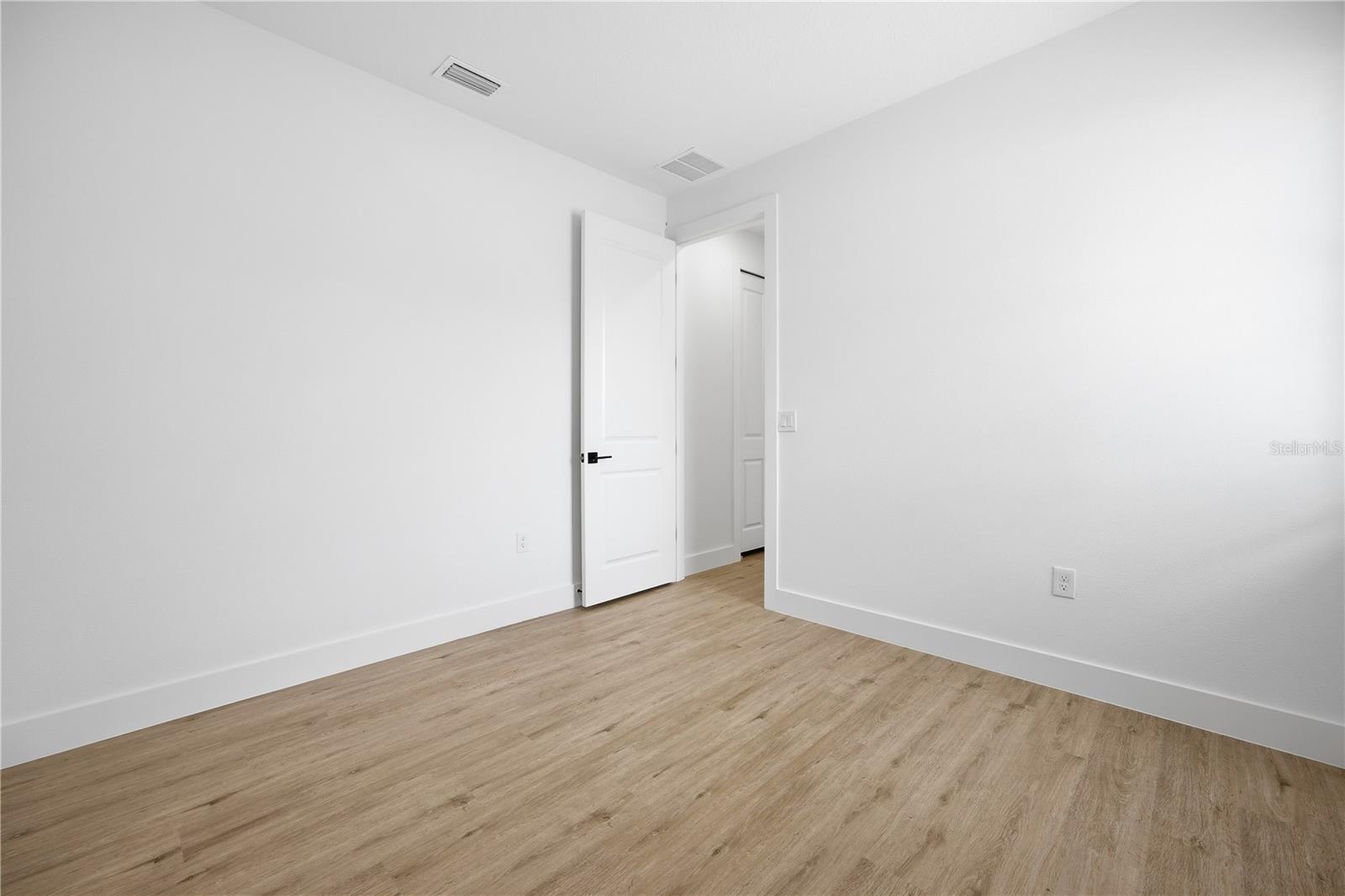 SILVER SPGS SHORES UN 13 - Residential