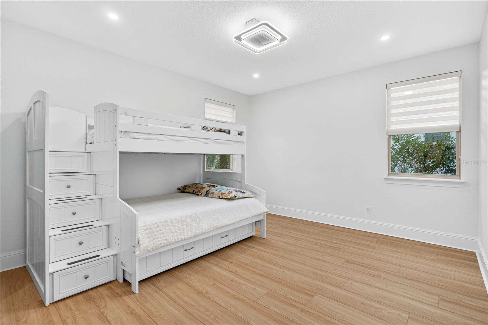 TWINWATERS - Residential