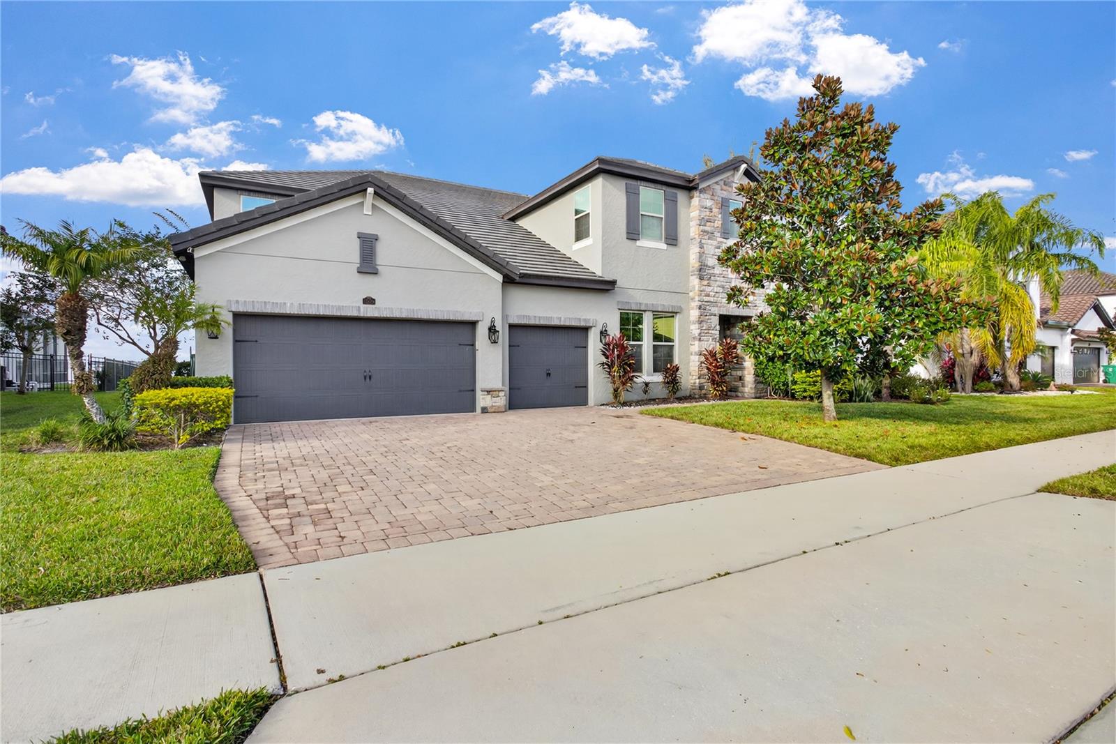 TWINWATERS - Residential