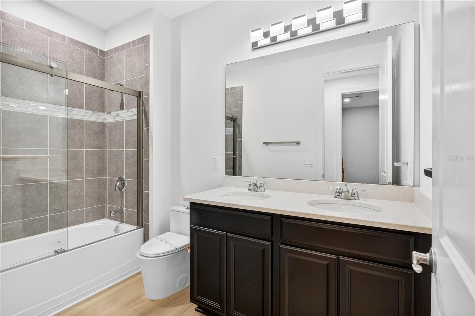 TWINWATERS - Residential