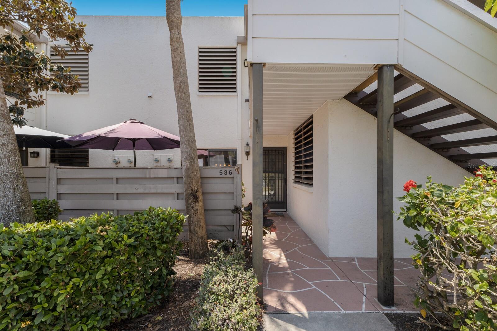 536 LAKESIDE DRIVE 0