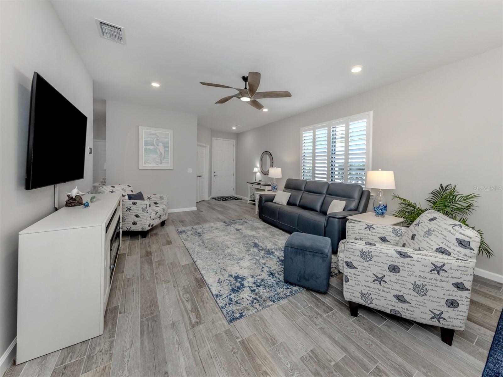 CYPRESS FALLS - Residential