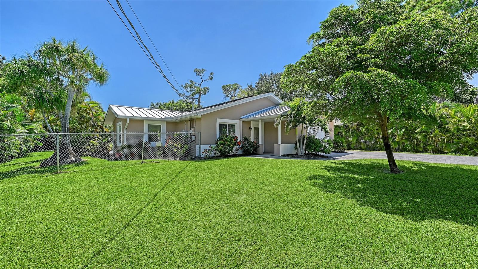 305 HILLS ROAD