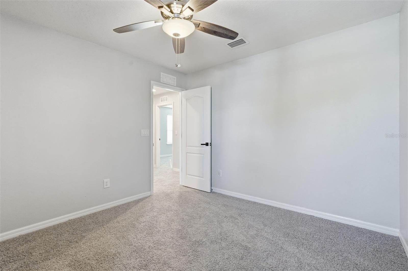 LUCAYA LAKE CLUB PH 3 - Residential