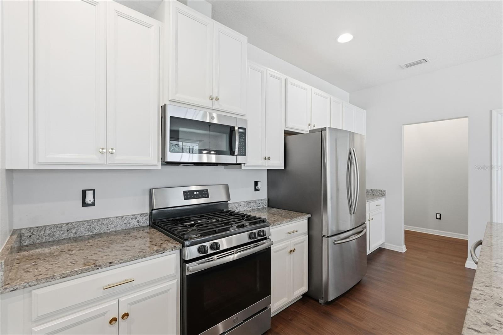 LUCAYA LAKE CLUB PH 3 - Residential