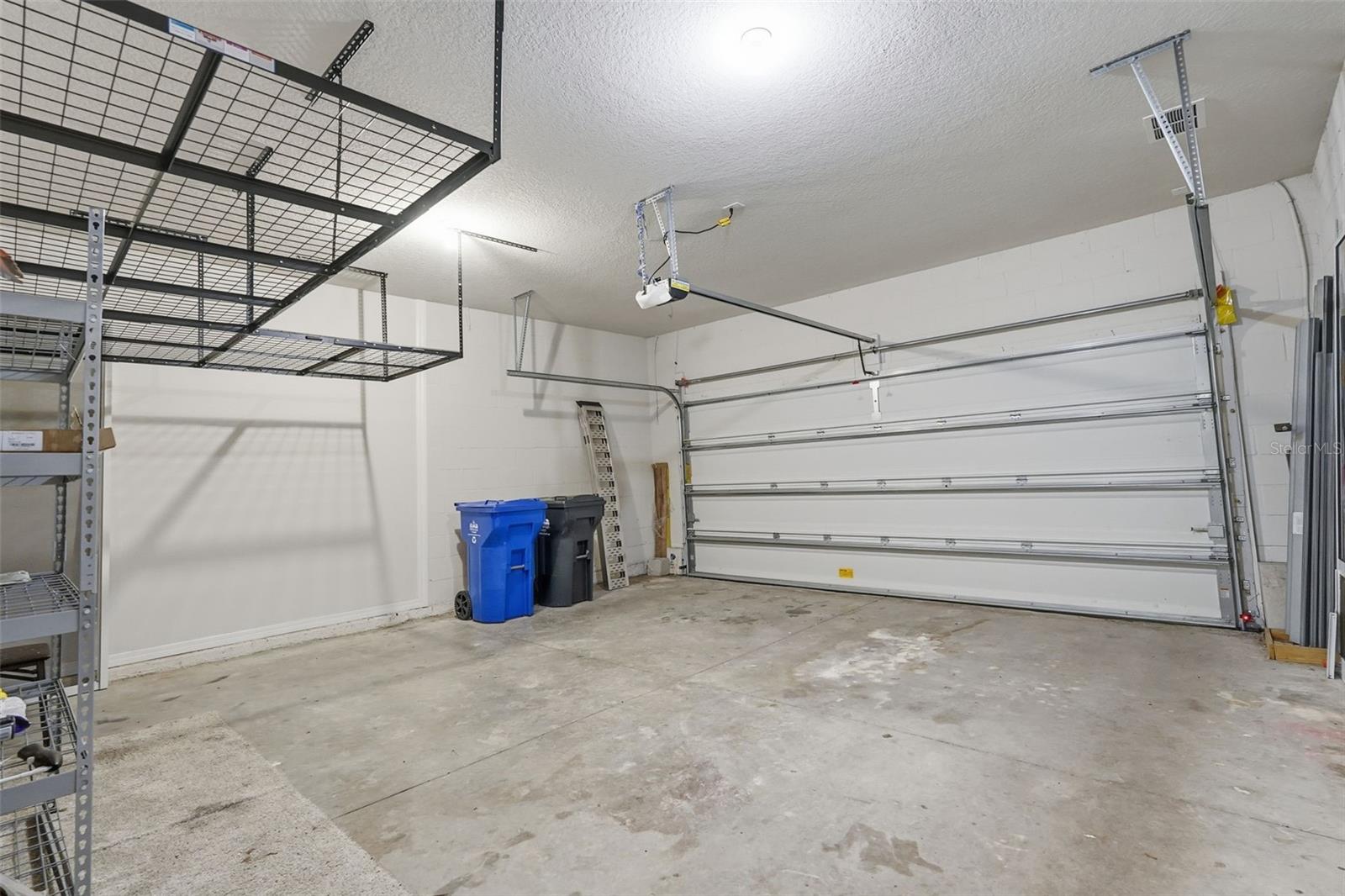 LUCAYA LAKE CLUB PH 3 - Residential