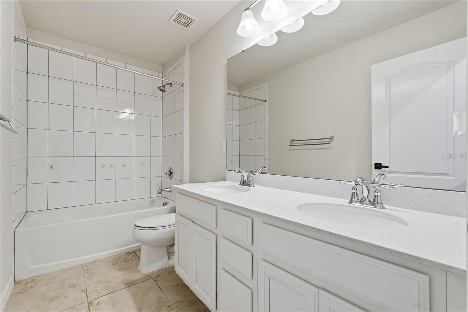 LUCAYA LAKE CLUB PH 3 - Residential