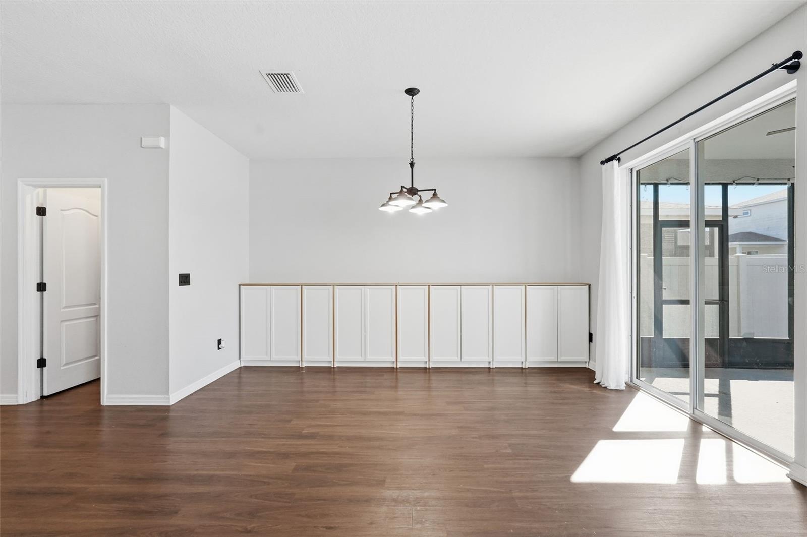 LUCAYA LAKE CLUB PH 3 - Residential