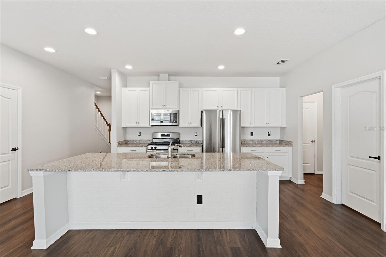 LUCAYA LAKE CLUB PH 3 - Residential