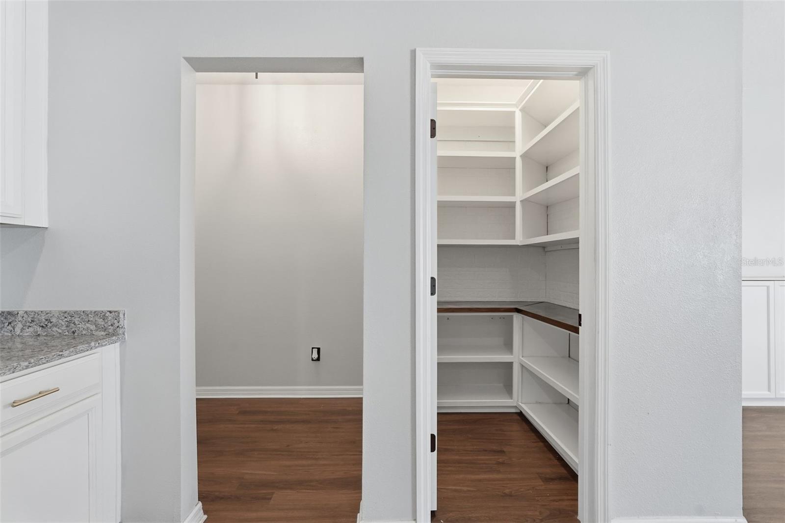 LUCAYA LAKE CLUB PH 3 - Residential