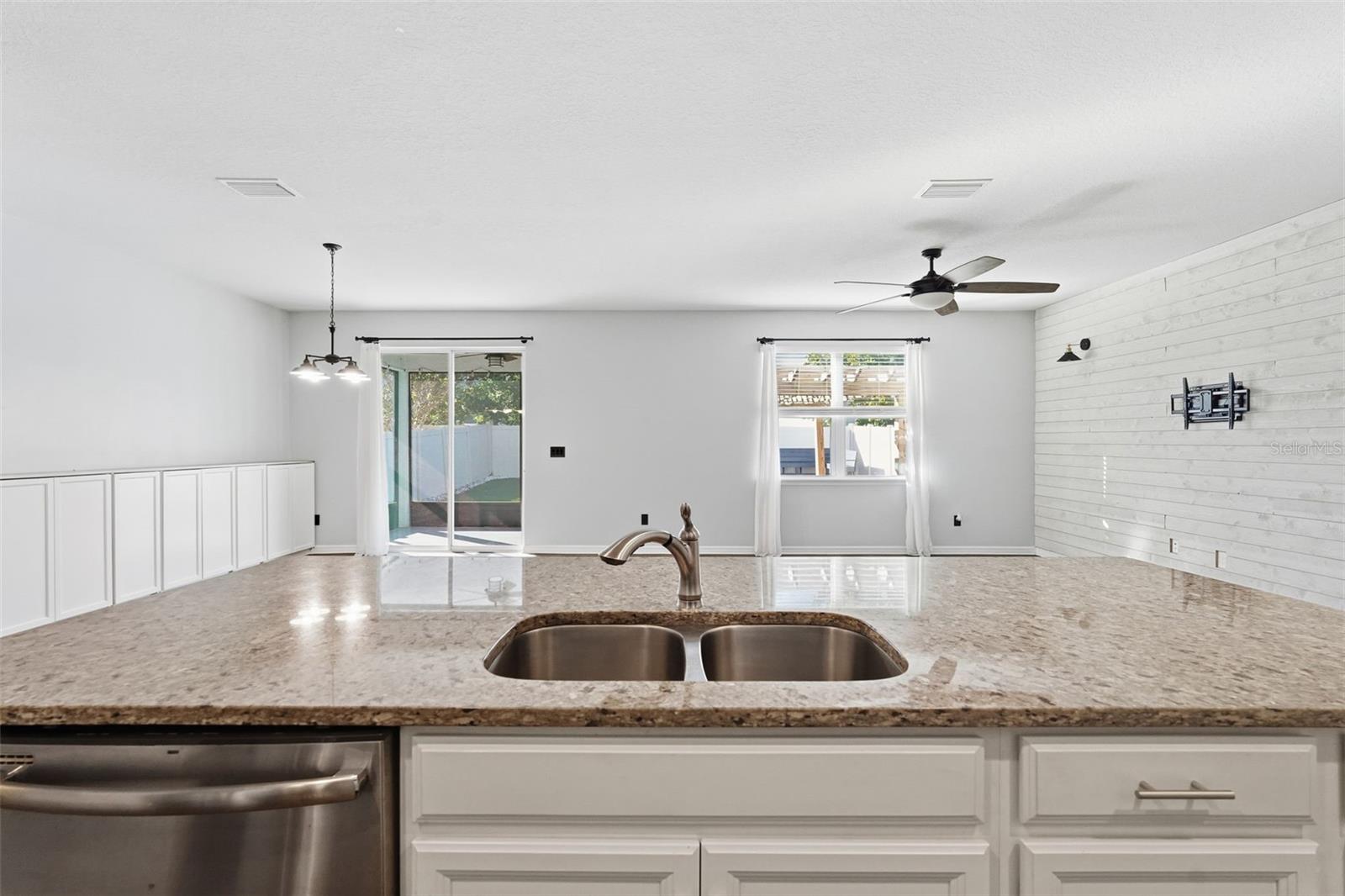 LUCAYA LAKE CLUB PH 3 - Residential