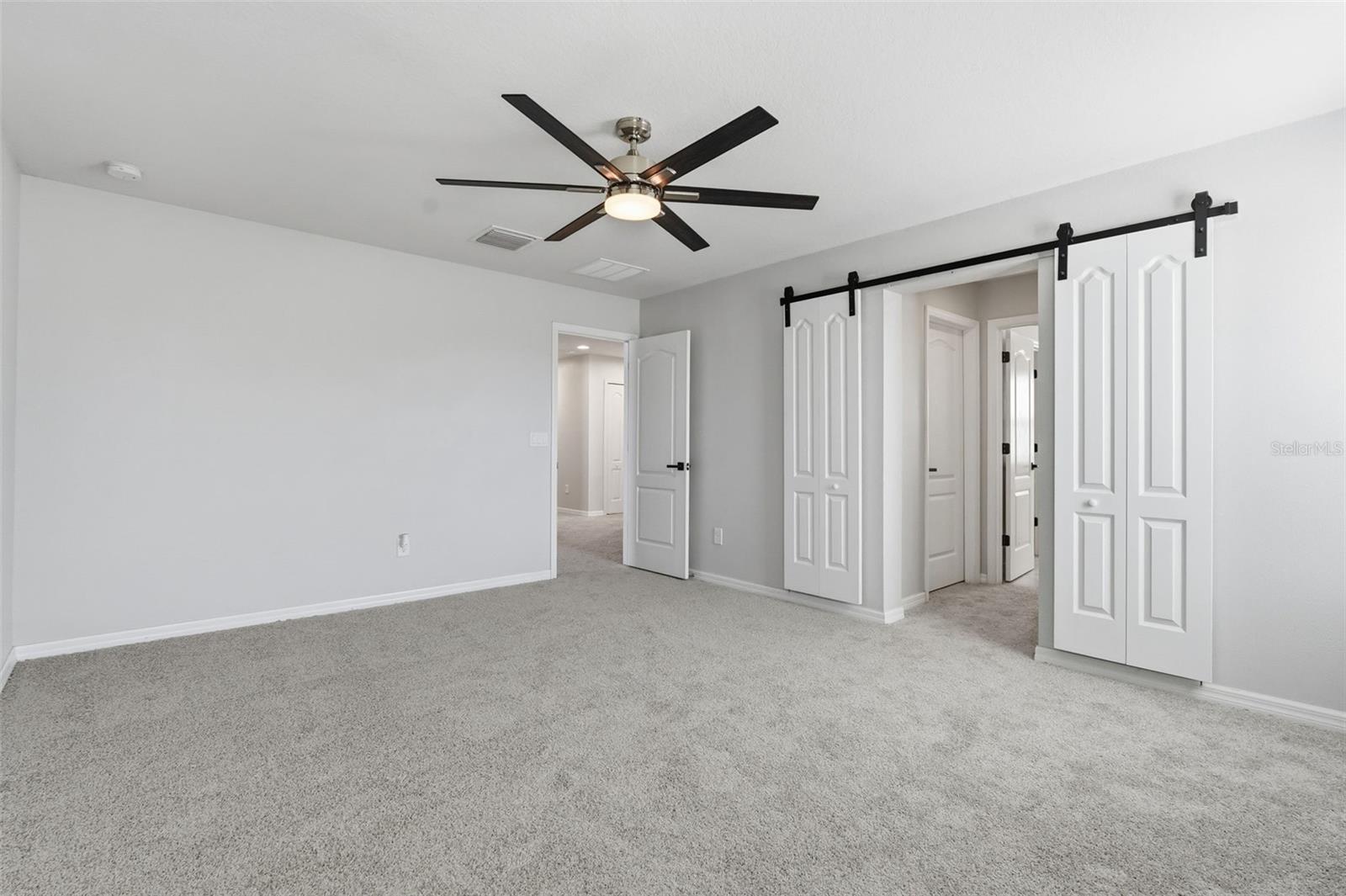 LUCAYA LAKE CLUB PH 3 - Residential