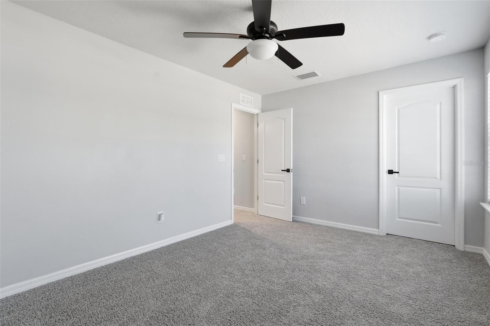 LUCAYA LAKE CLUB PH 3 - Residential