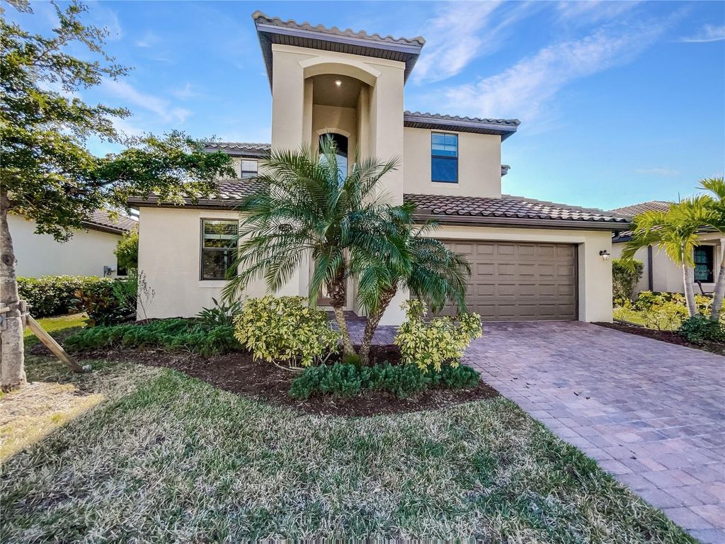 Photo of 12691 Cinqueterre Drive, Venice, FL 34293 (MLS # O6376742)