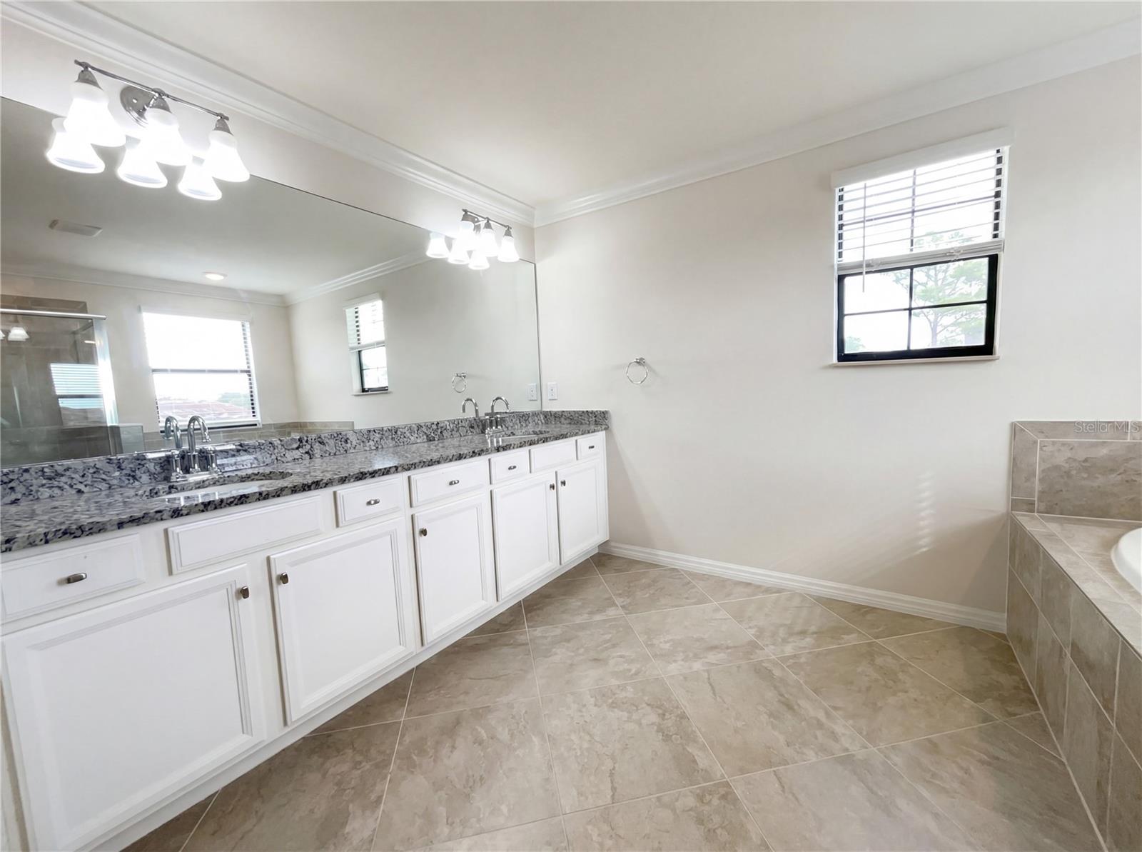 GRAN PARADISO PH 1 - Residential