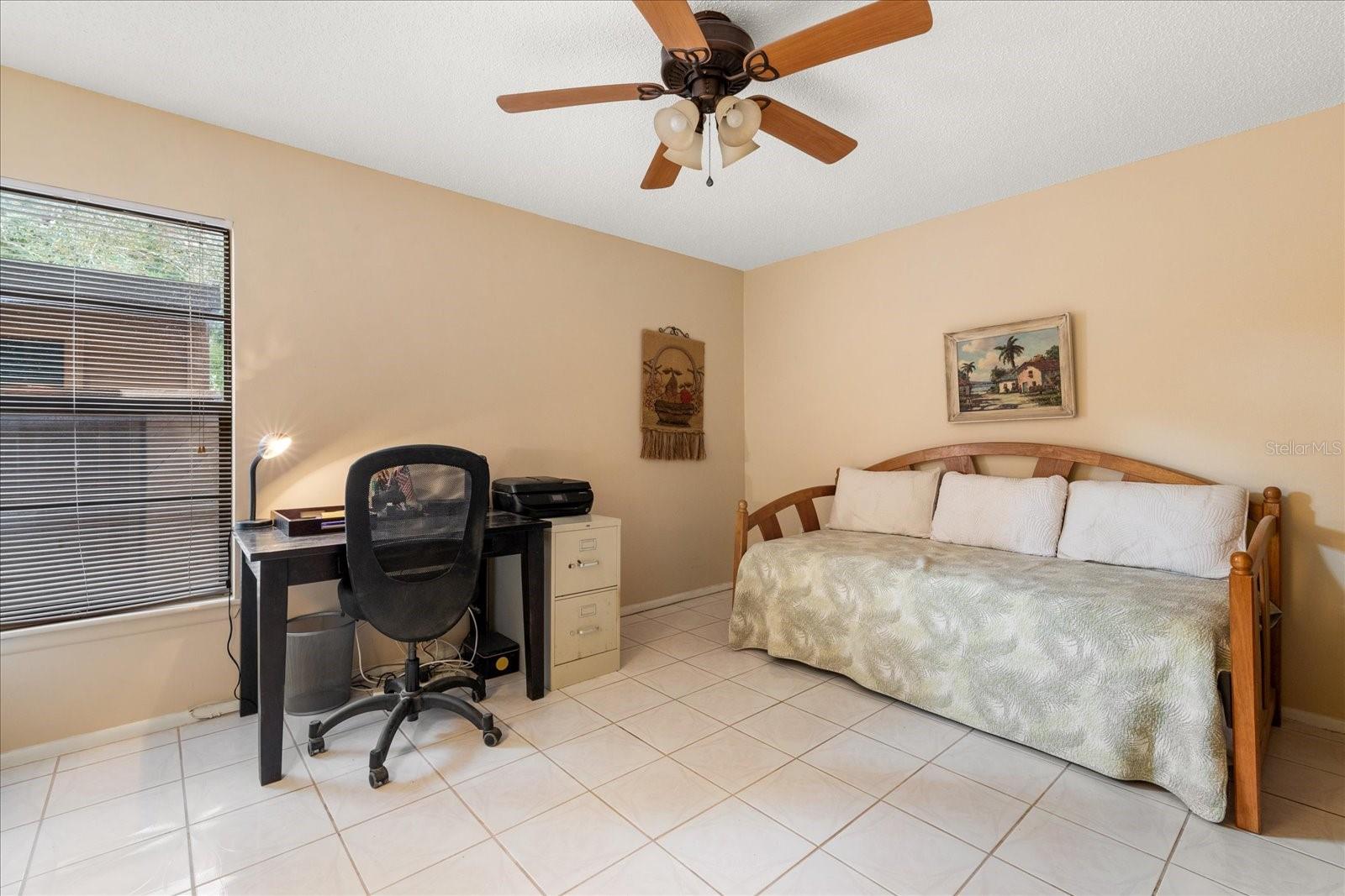 GLENEAGLES I CONDO - Residential