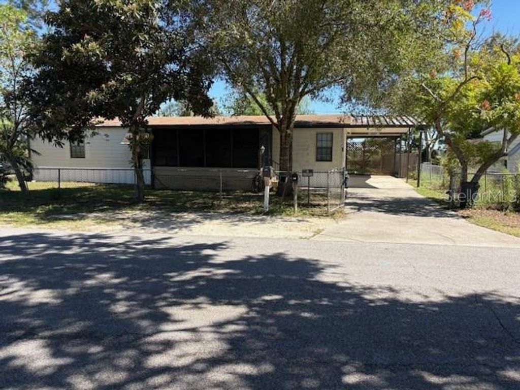 Photo of 28 Uncle Pete Road E, Haines City, FL 33844 (MLS # P4936676)