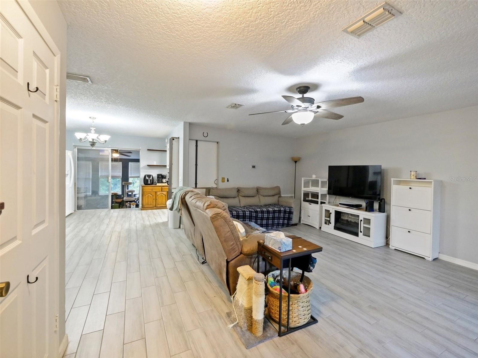 1500 E OAK LEAF LANE