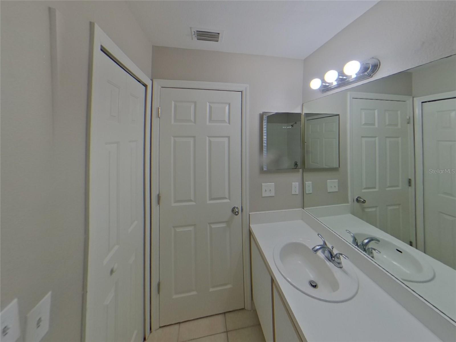 SUMMERFIELD VILLG 1 TRCT 38 - Residential Lease