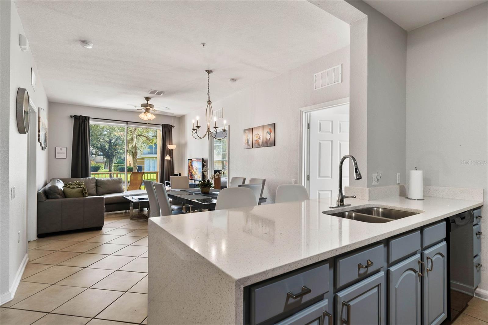 VISTA CAY AT HARBOR SQUARE CONDOMINIUM - Residential