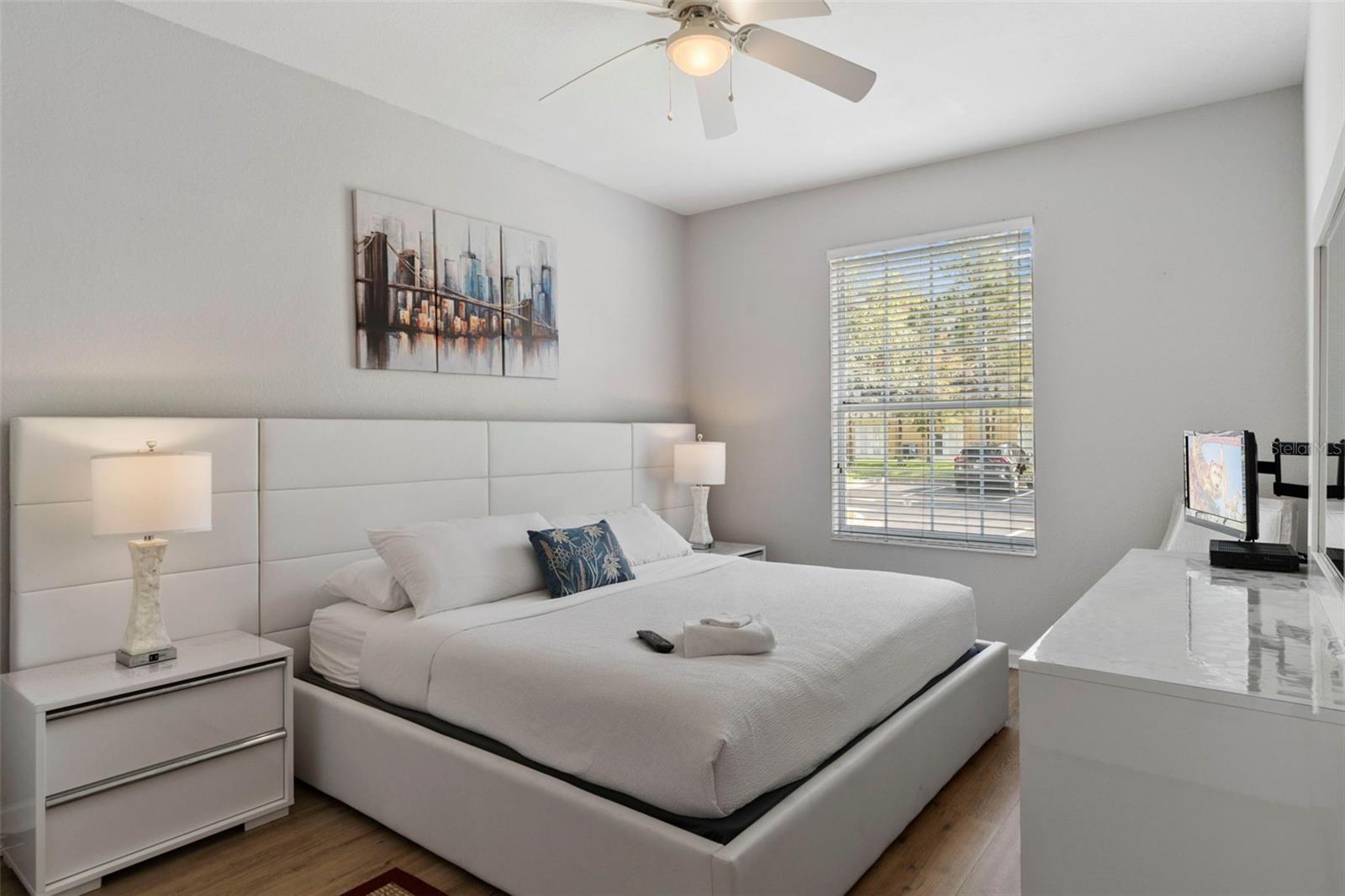 VISTA CAY AT HARBOR SQUARE CONDOMINIUM - Residential