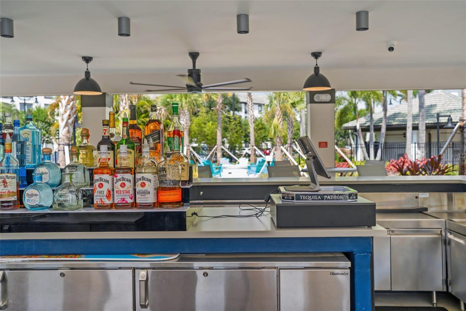 VISTA CAY AT HARBOR SQUARE CONDOMINIUM - Residential