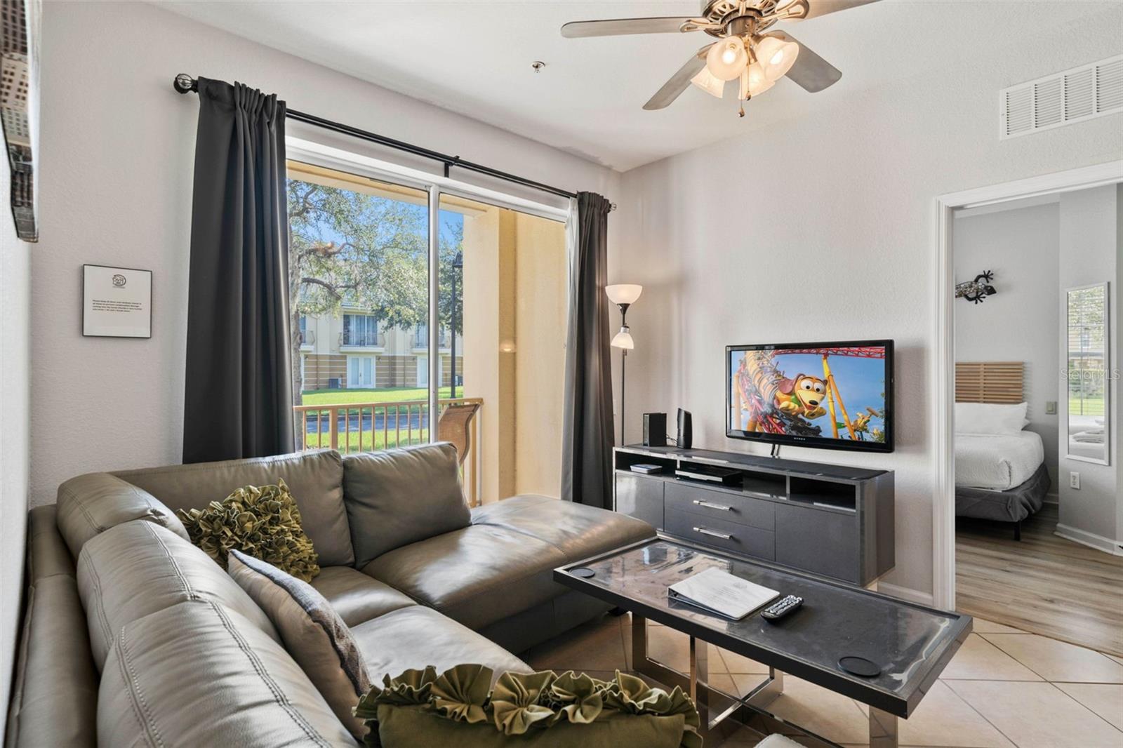 VISTA CAY AT HARBOR SQUARE CONDOMINIUM - Residential