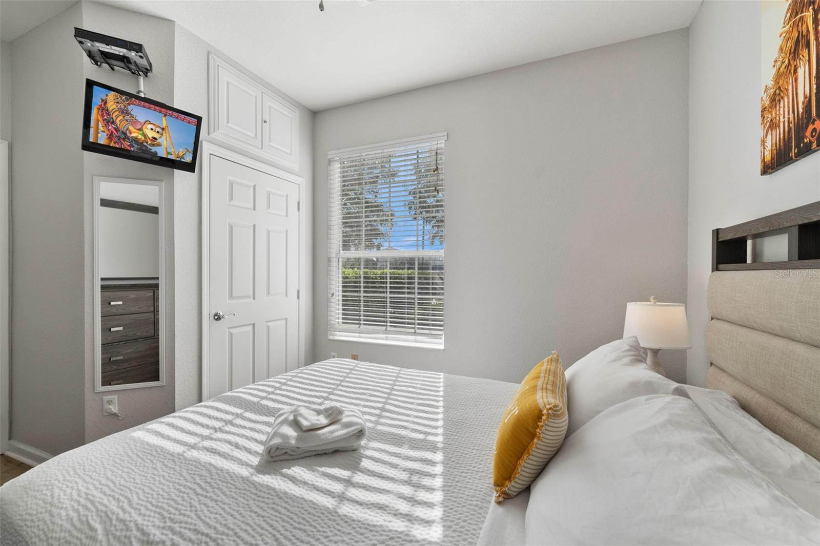 VISTA CAY AT HARBOR SQUARE CONDOMINIUM - Residential