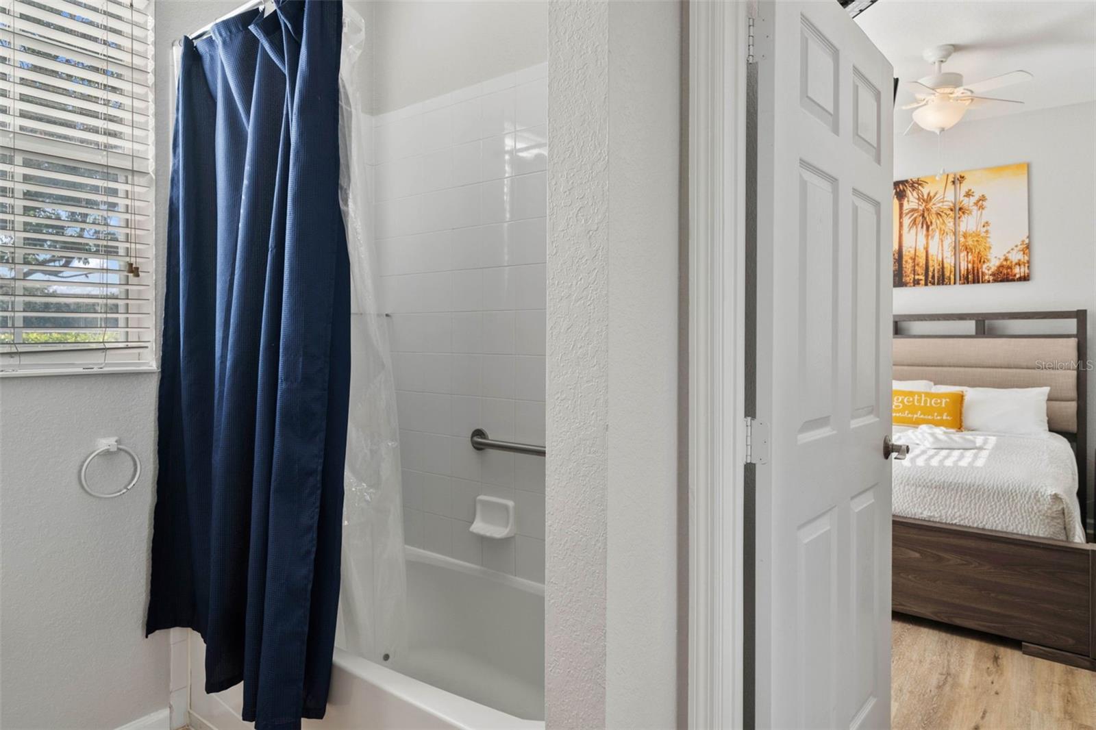 VISTA CAY AT HARBOR SQUARE CONDOMINIUM - Residential