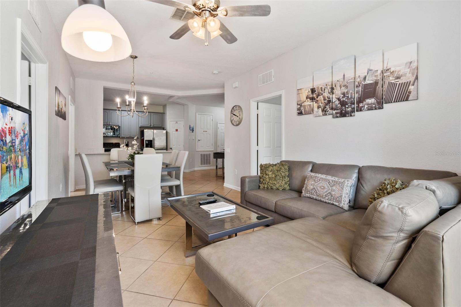 4802 CAYVIEW AVENUE 10814