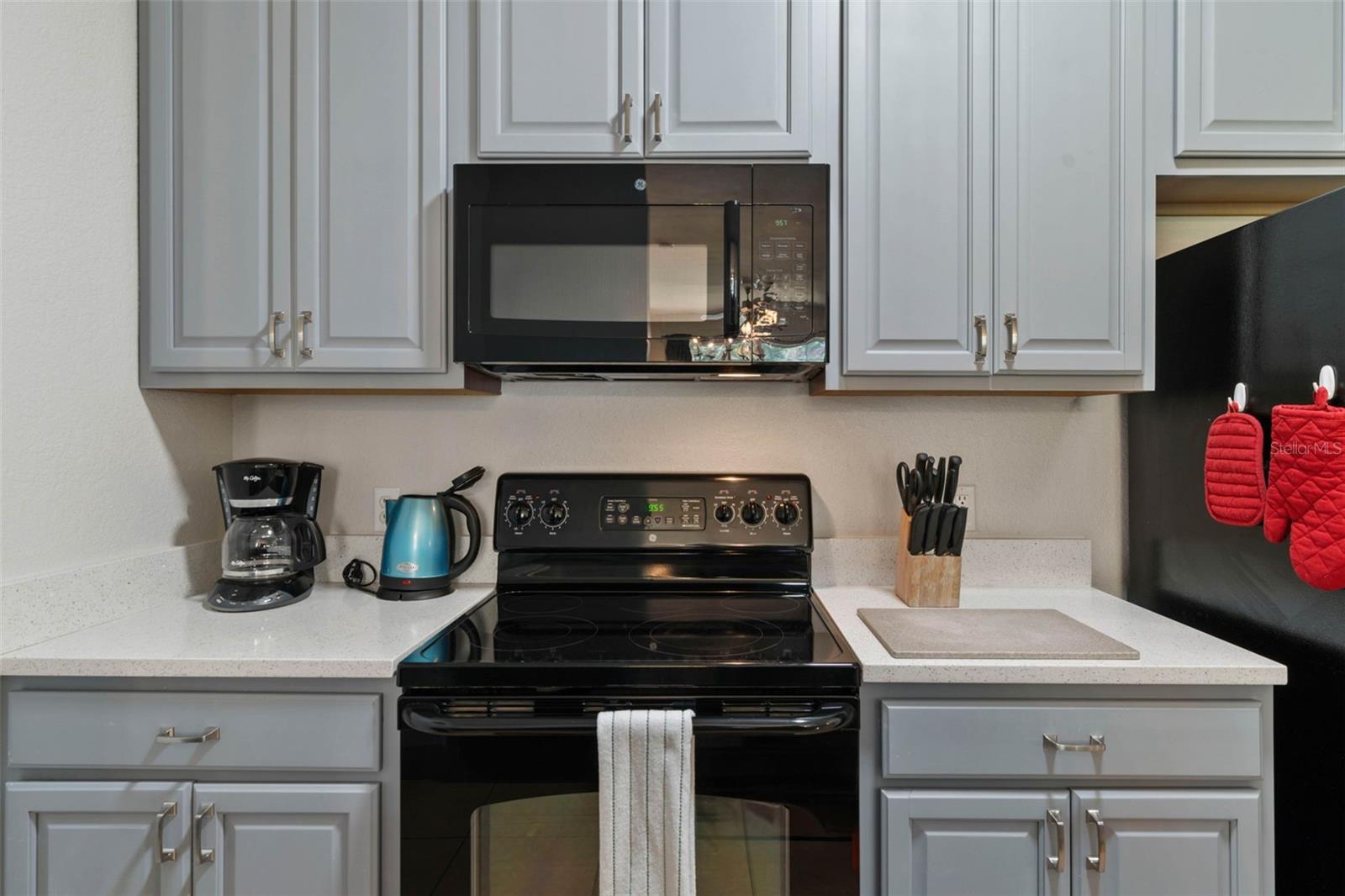 VISTA CAY AT HARBOR SQUARE CONDOMINIUM - Residential