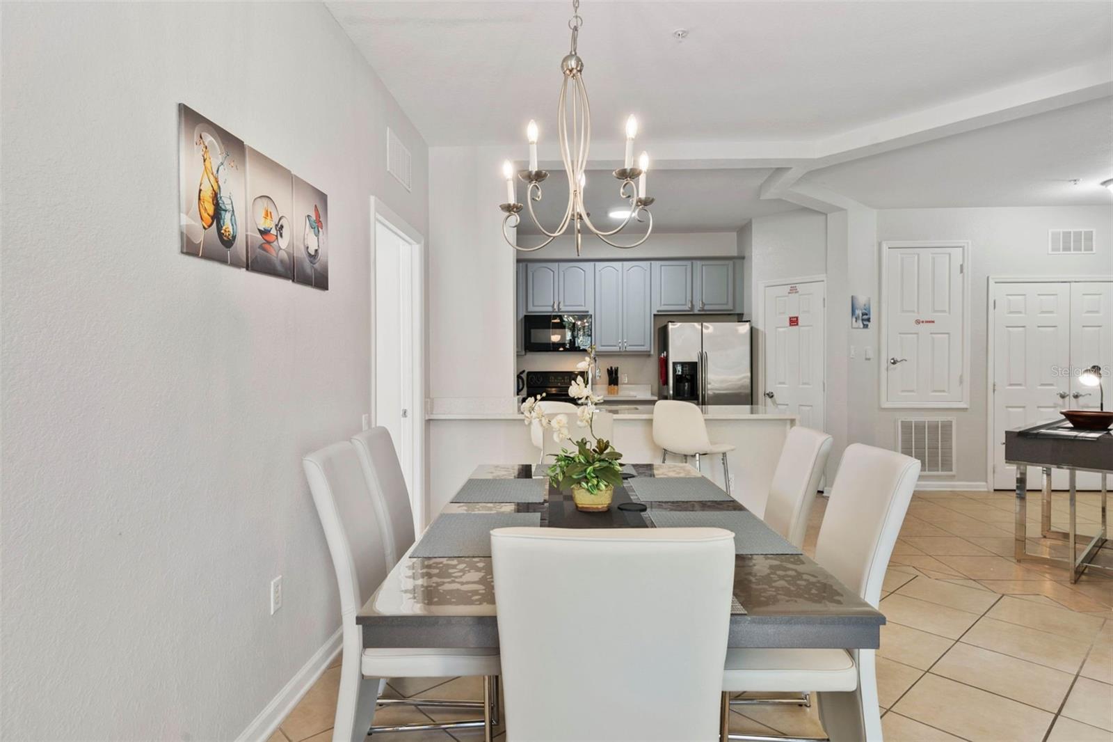 VISTA CAY AT HARBOR SQUARE CONDOMINIUM - Residential