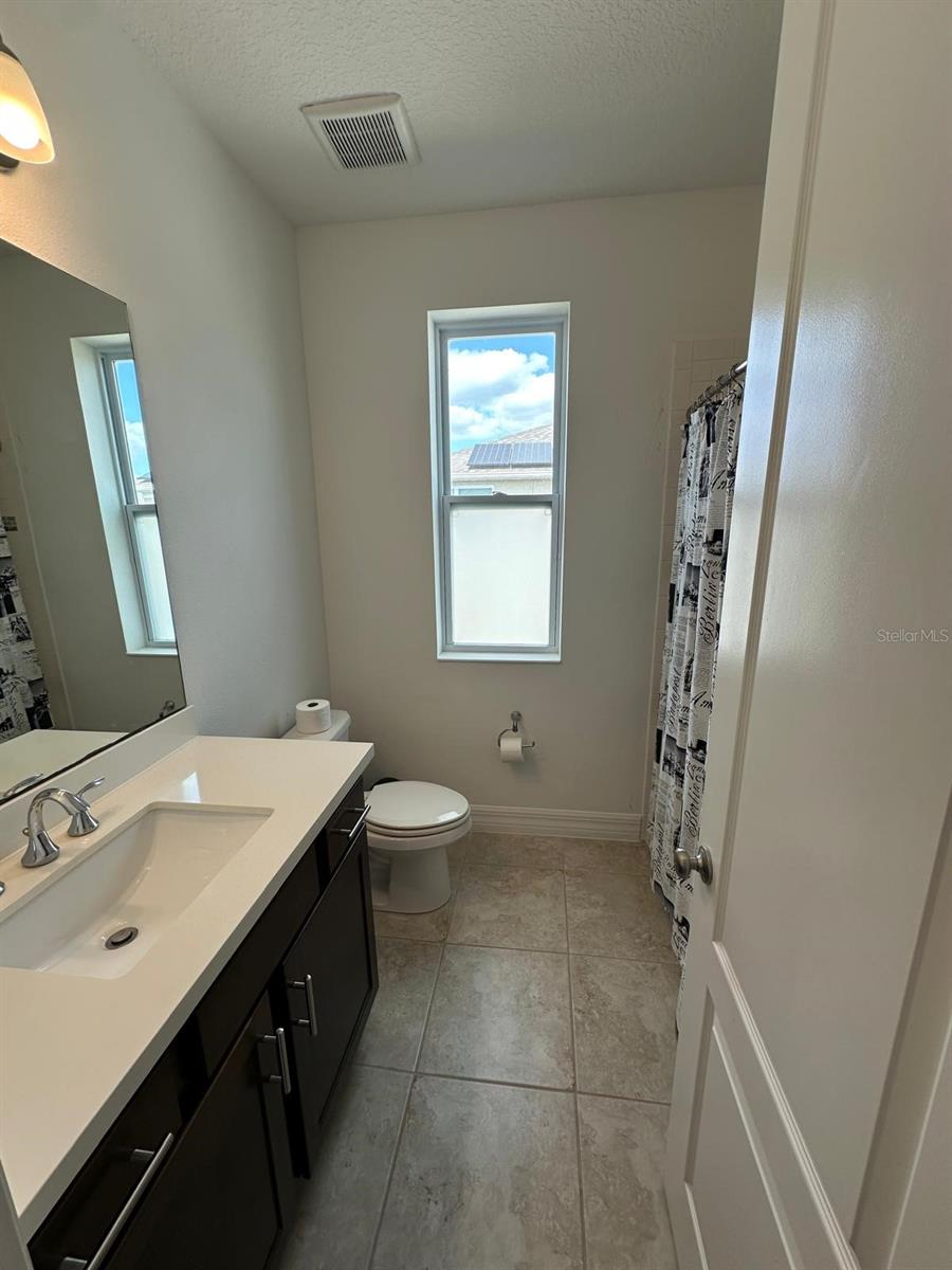 POINTE/HUNTERS CRK - Residential