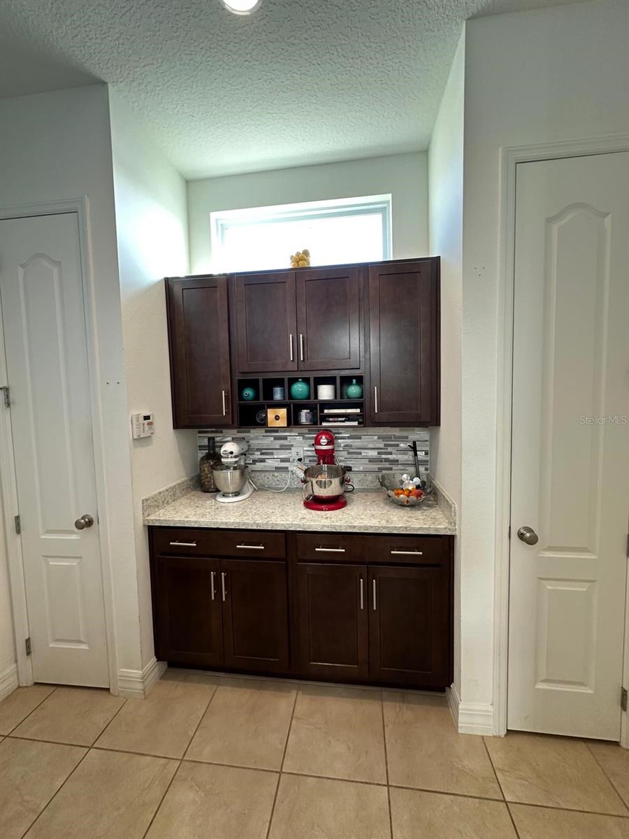 POINTE/HUNTERS CRK - Residential