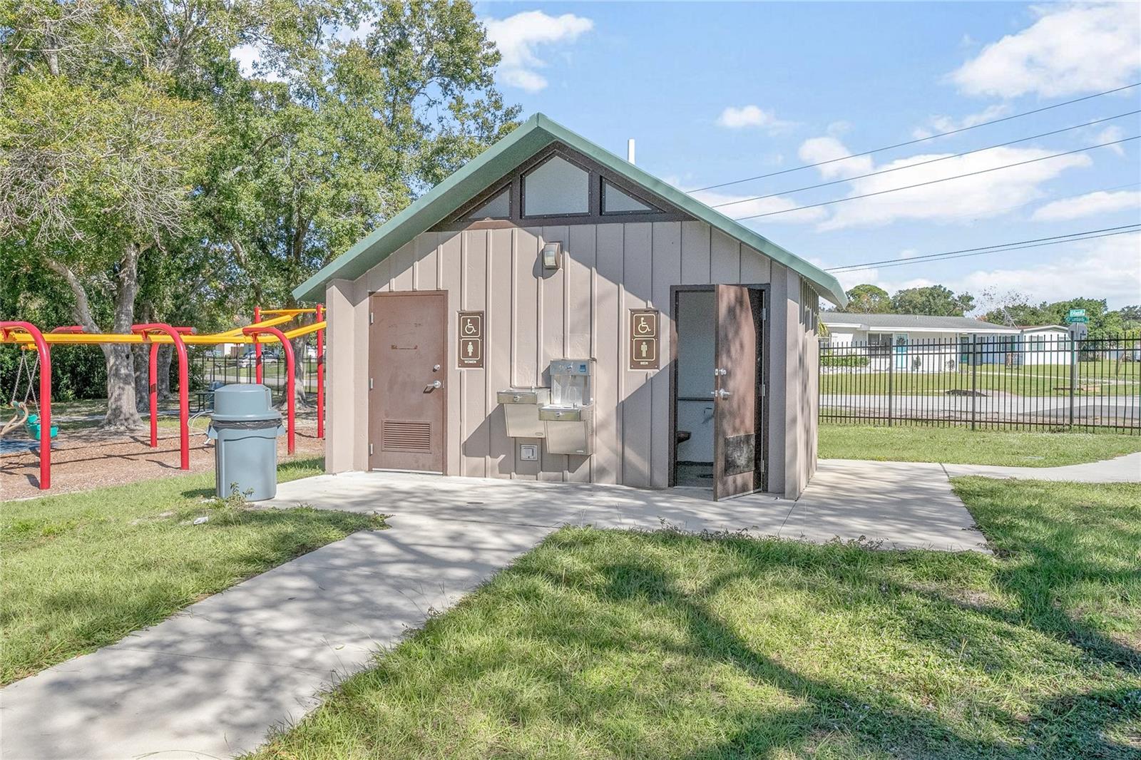 DELTONA LAKES UNIT 30 - Residential