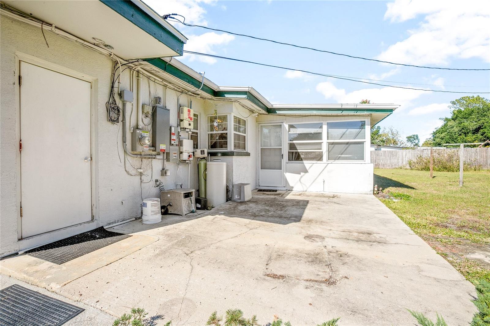 DELTONA LAKES UNIT 30 - Residential