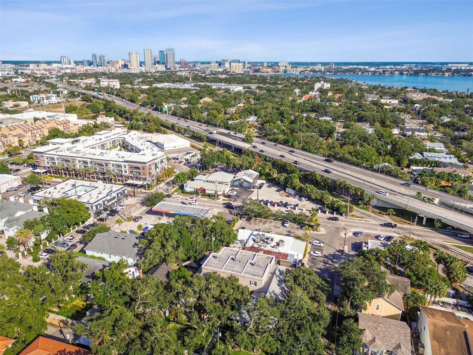 POYDRAS TWNHS - Residential