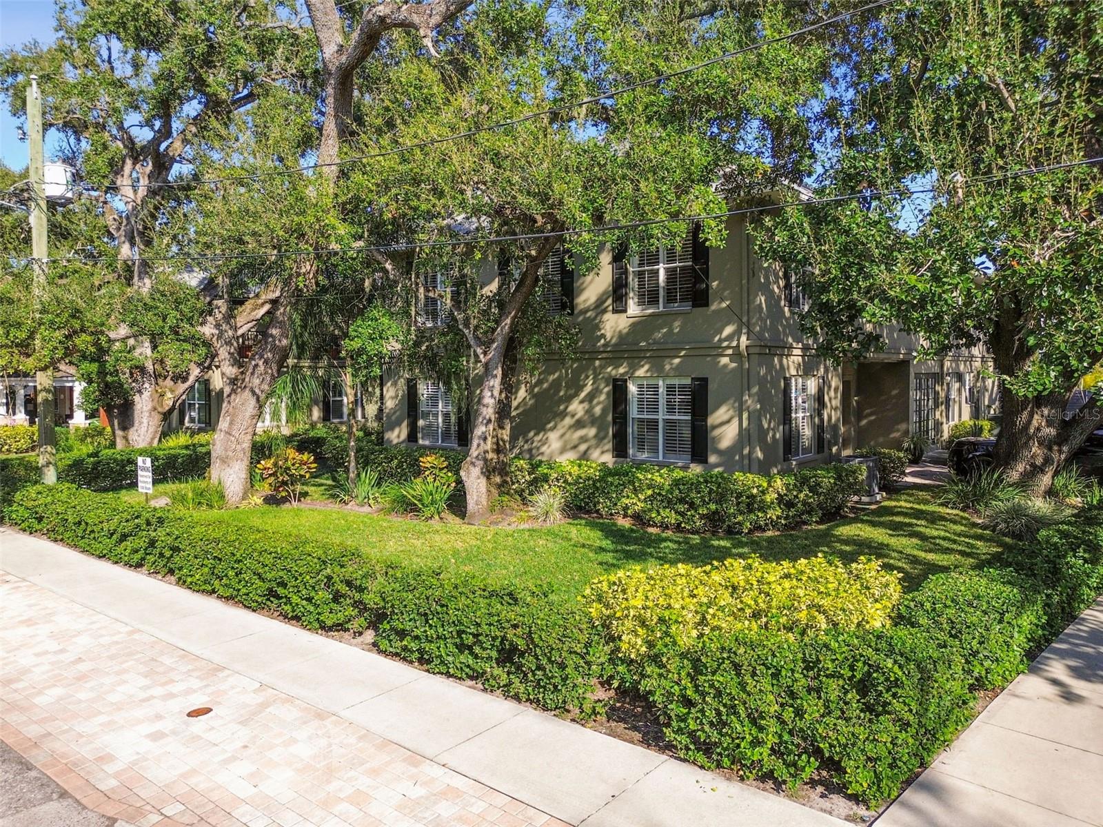 POYDRAS TWNHS - Residential