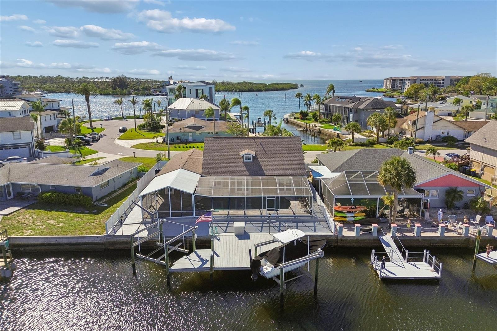 HARBOR ISLES - Residential