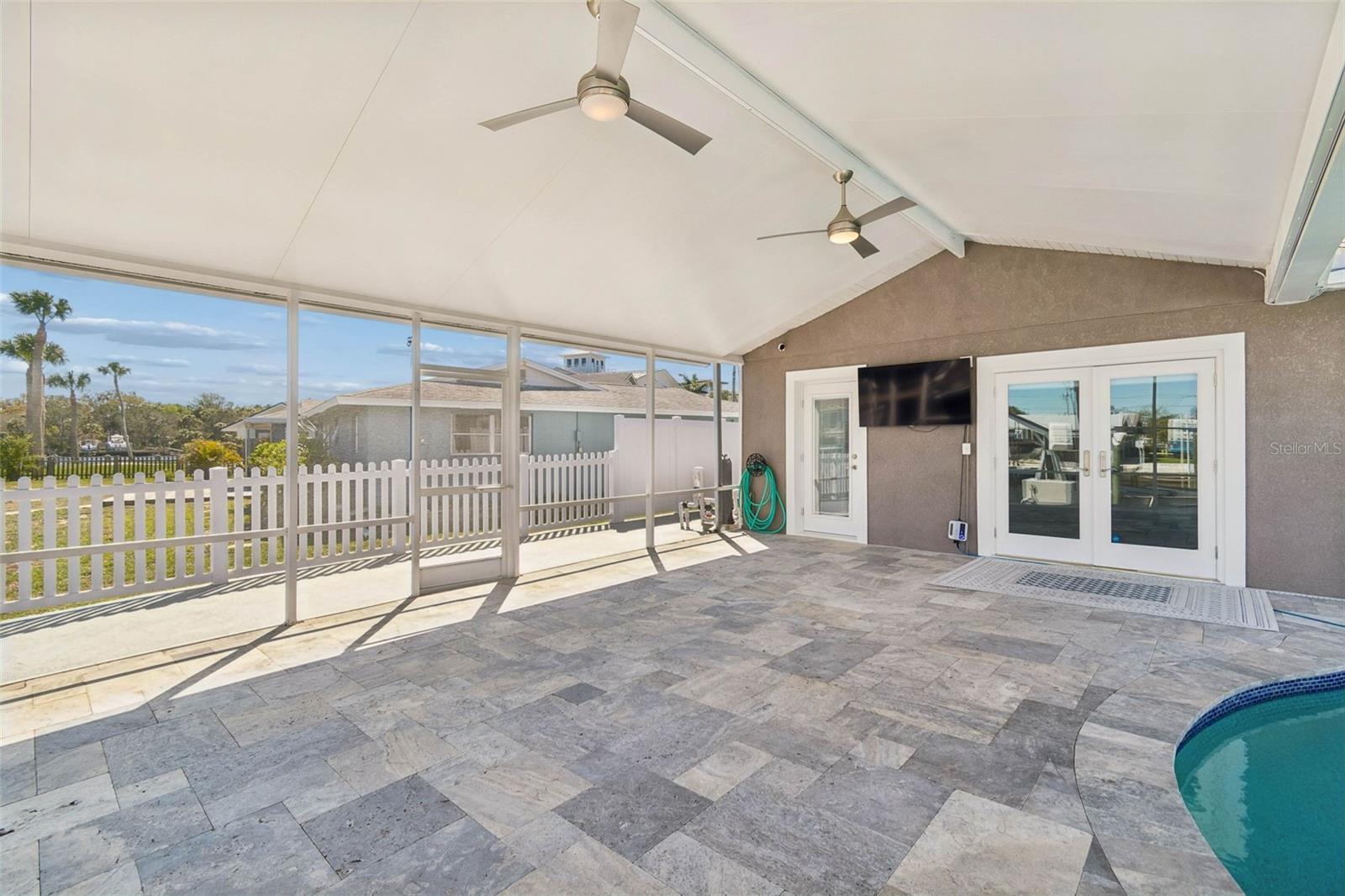 HARBOR ISLES - Residential