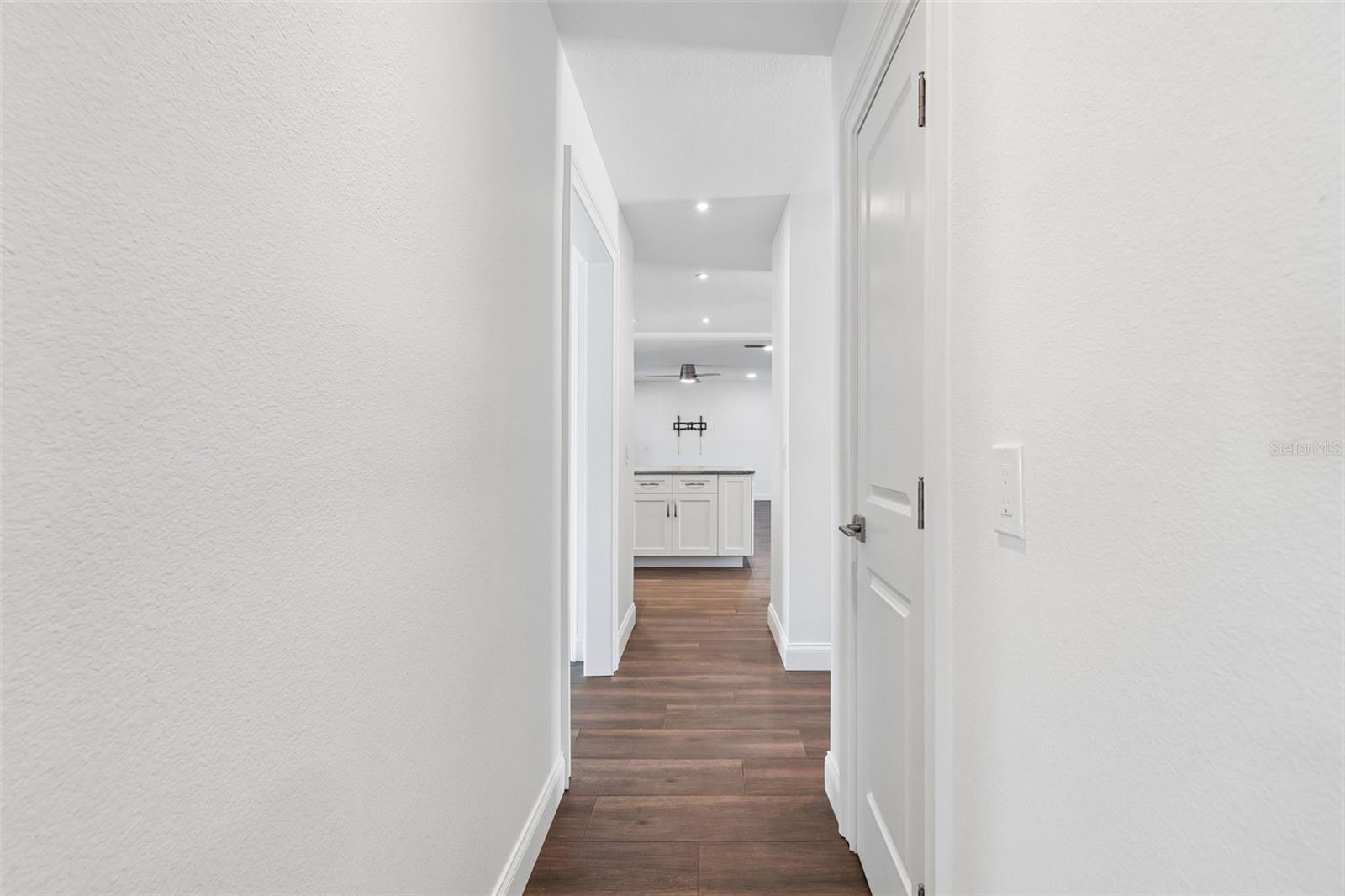 HARBOR ISLES - Residential